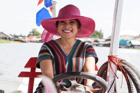 Bangkok Market Tour & Thai Cooking Class with Boat Ride with Aoy