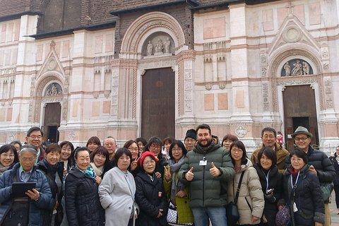 Welcome to Bologna! Private Walking Tour