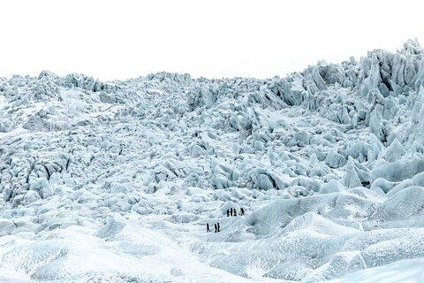 Private Jökulsárlón Glacier Lagoon 2 Day Tour & Glacier Hike