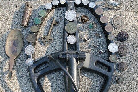 Kenosha Metal Detecting Tour to Simmons Island Beach