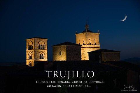 OFFICIAL TOUR TRUJILLO Historical Legendary and Monumental