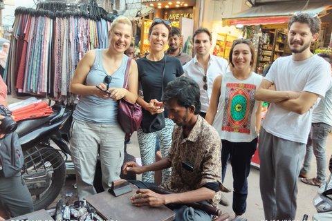 Hyderabad: Old City Cultural Walk with Palace, Museum & Residency